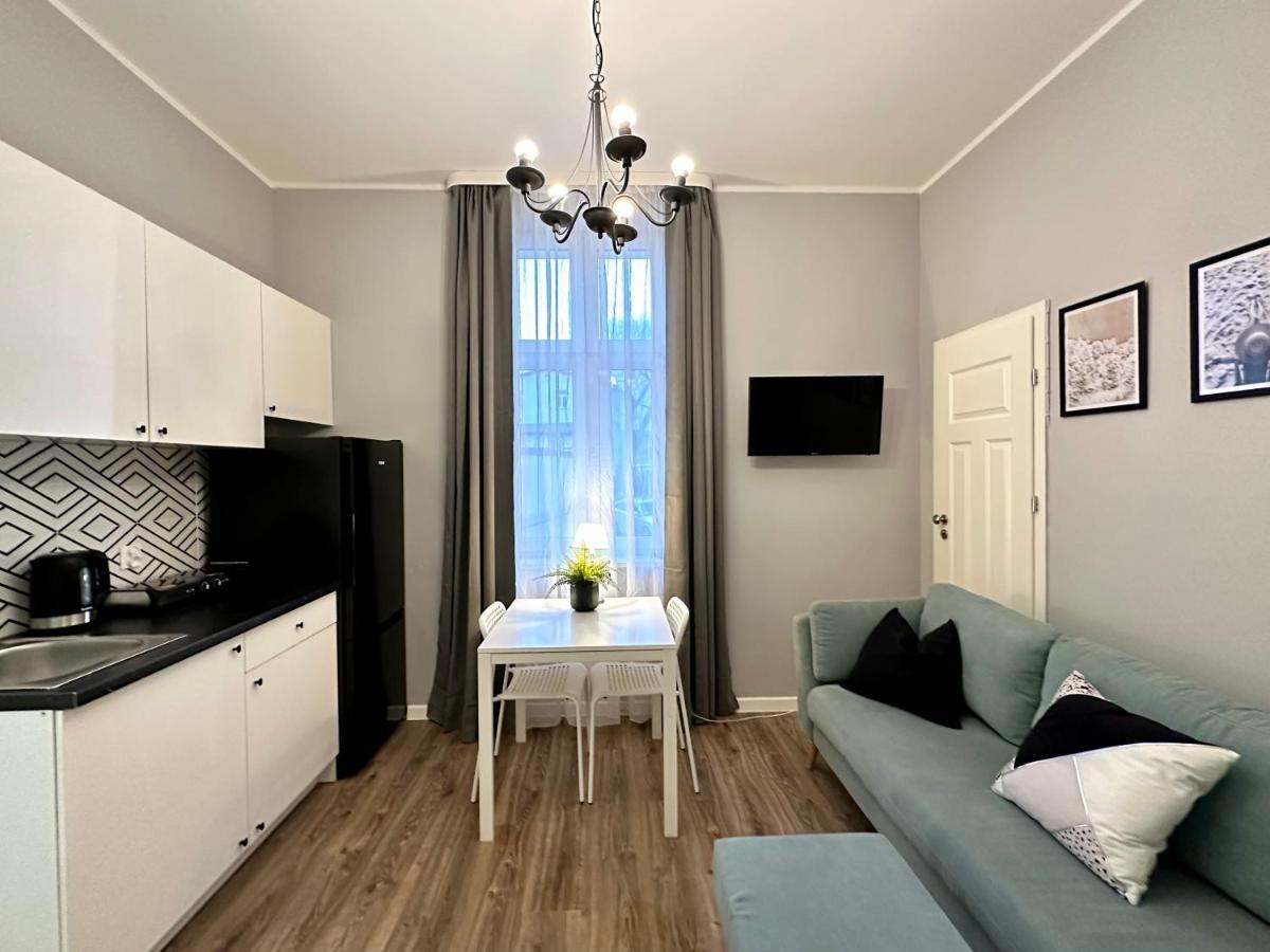 Studio Przy Molo Vi Apartment *